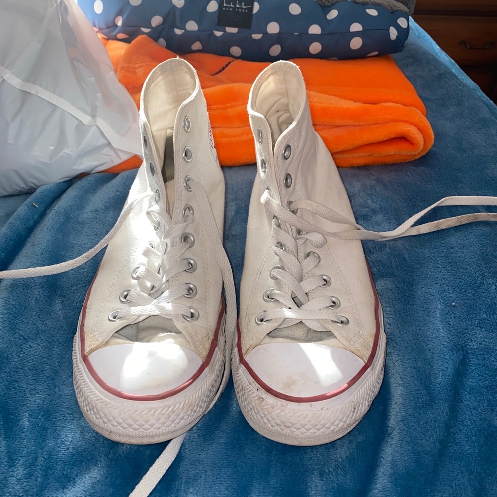 Women’s high top converse